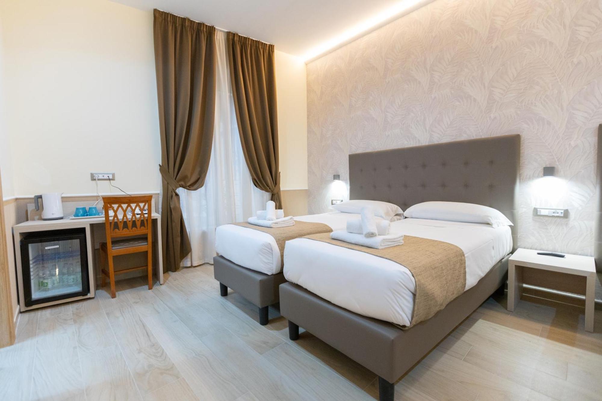 Hotel Maximus Рим Экстерьер фото